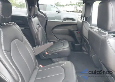 2025 Chrysler Pacifica Select from USA, damaged, VIN 2C4RC1BG7SR581407